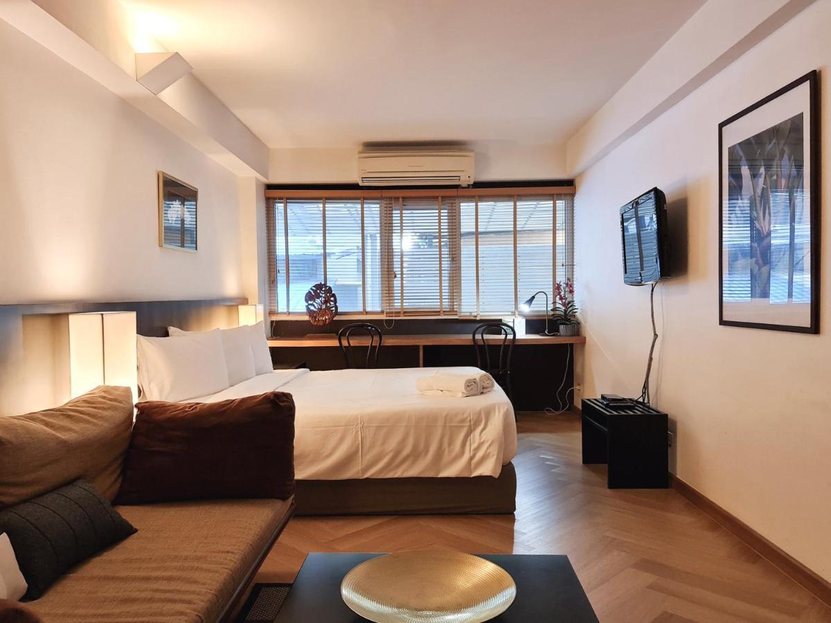 Somewhere To Escape - Hometel Bangkok Eksteriør billede