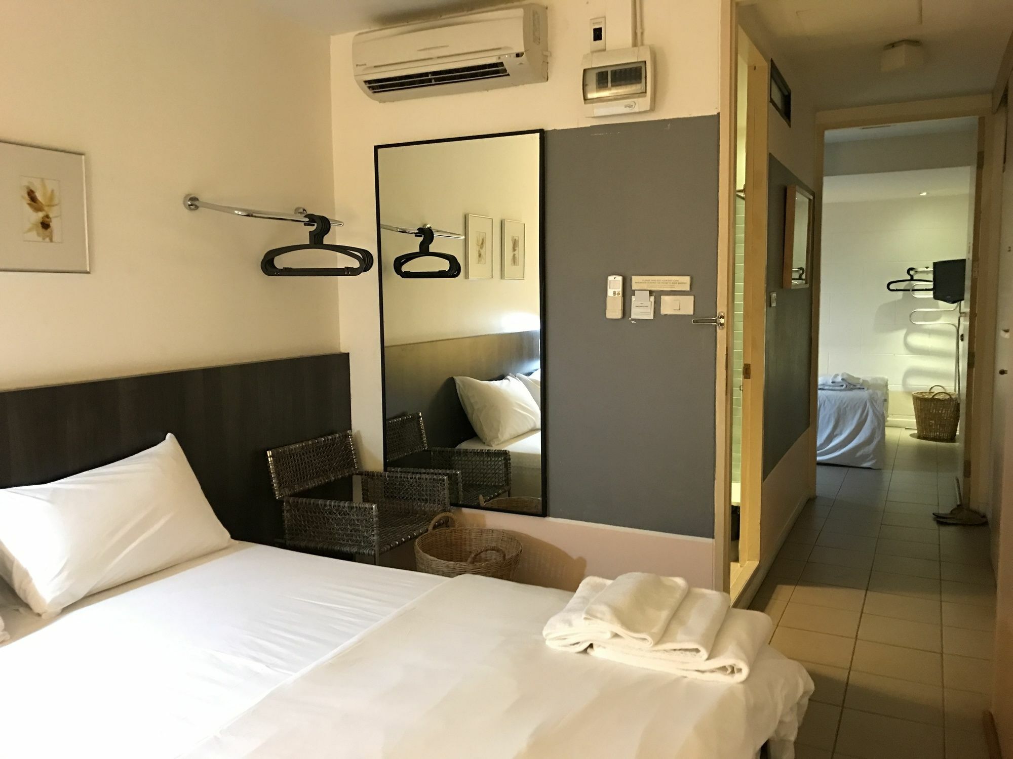 Somewhere To Escape - Hometel Bangkok Eksteriør billede
