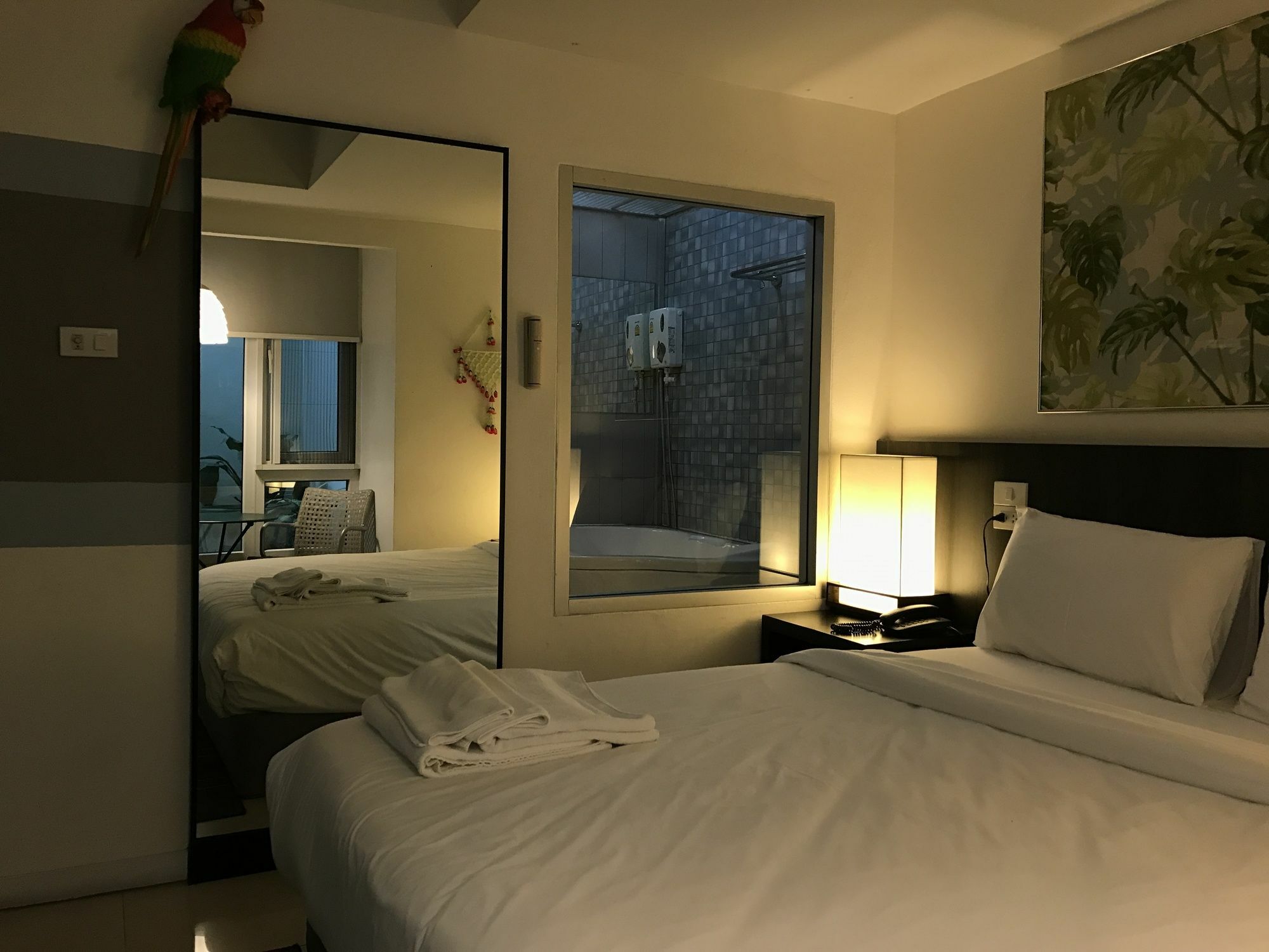 Somewhere To Escape - Hometel Bangkok Eksteriør billede